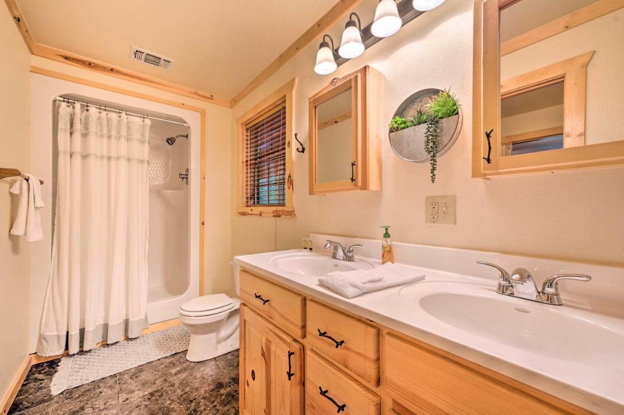 Вилла Broken Bow Retreat On 2 Acres With Hot Tub And Deck! Экстерьер фото