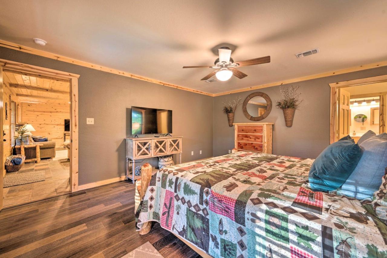 Вилла Broken Bow Retreat On 2 Acres With Hot Tub And Deck! Экстерьер фото